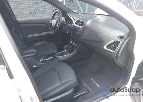 2011 Dodge Avenger Express z USA, uszkodzony, nr VIN 1B3BD4FB8BN514828